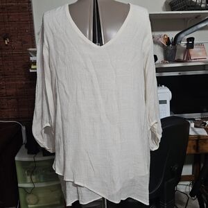 Umgee Cream Textured V-Neck Tunic